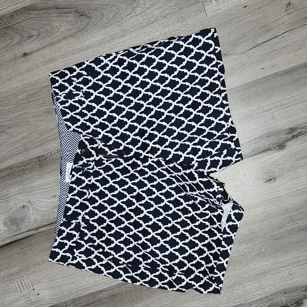 Crown & Ivy navy patterned shorts